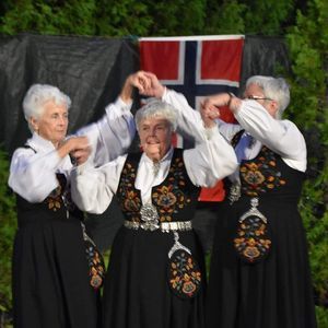 Meet your Posher, Kari